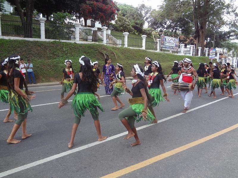 DSC03342.JPG - Sep 8-12, 2014 街頭遊行 (斯里蘭卡，可倫坡) [Parade, Colombo, Sri Lanka]-165